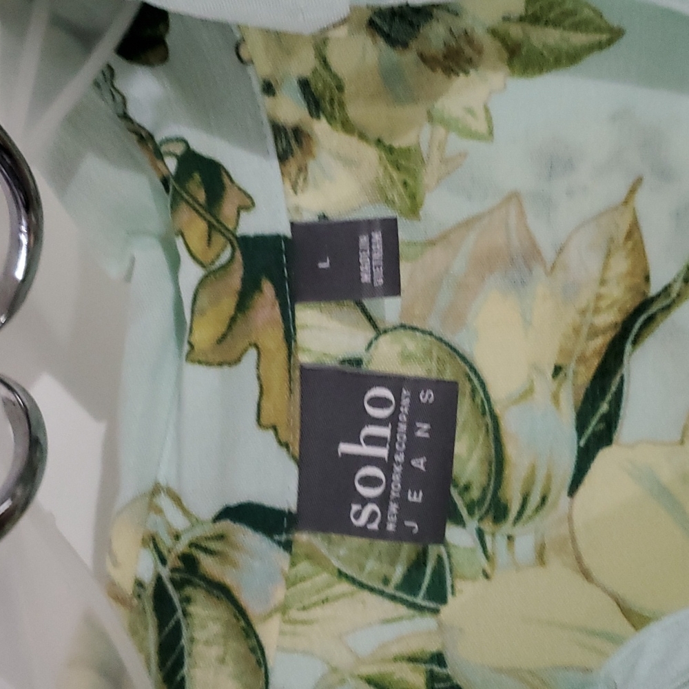 Blouse - Picture 2 of 2